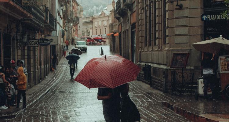 CAÍDA EN LA CALLE