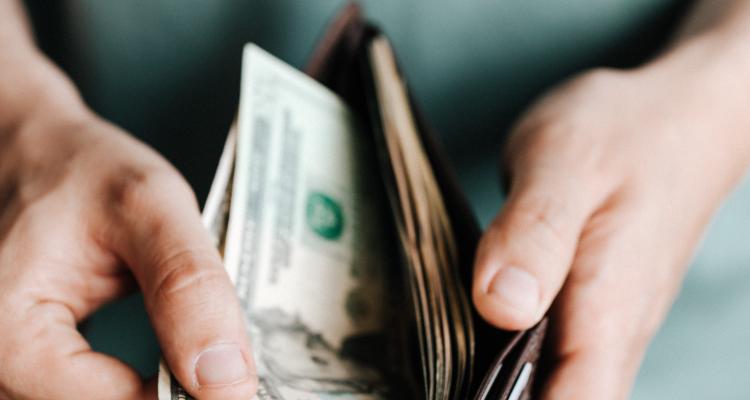 RETENCIÓN DINERO AL CRUZAR LA FRONTERA