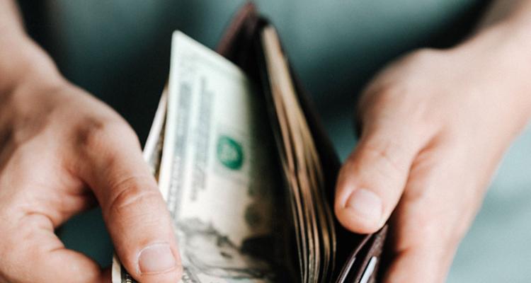 RETENCIÓN DINERO AL CRUZAR LA FRONTERA